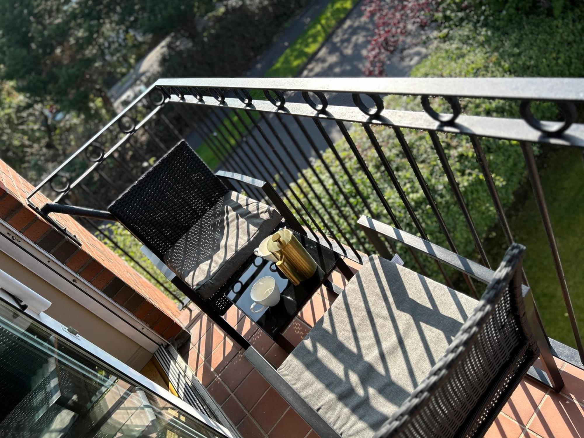 Belfast - Relax & Unwind In Our Skyline Retreat - 3 Bedroom Apartment With Parking Exterior foto