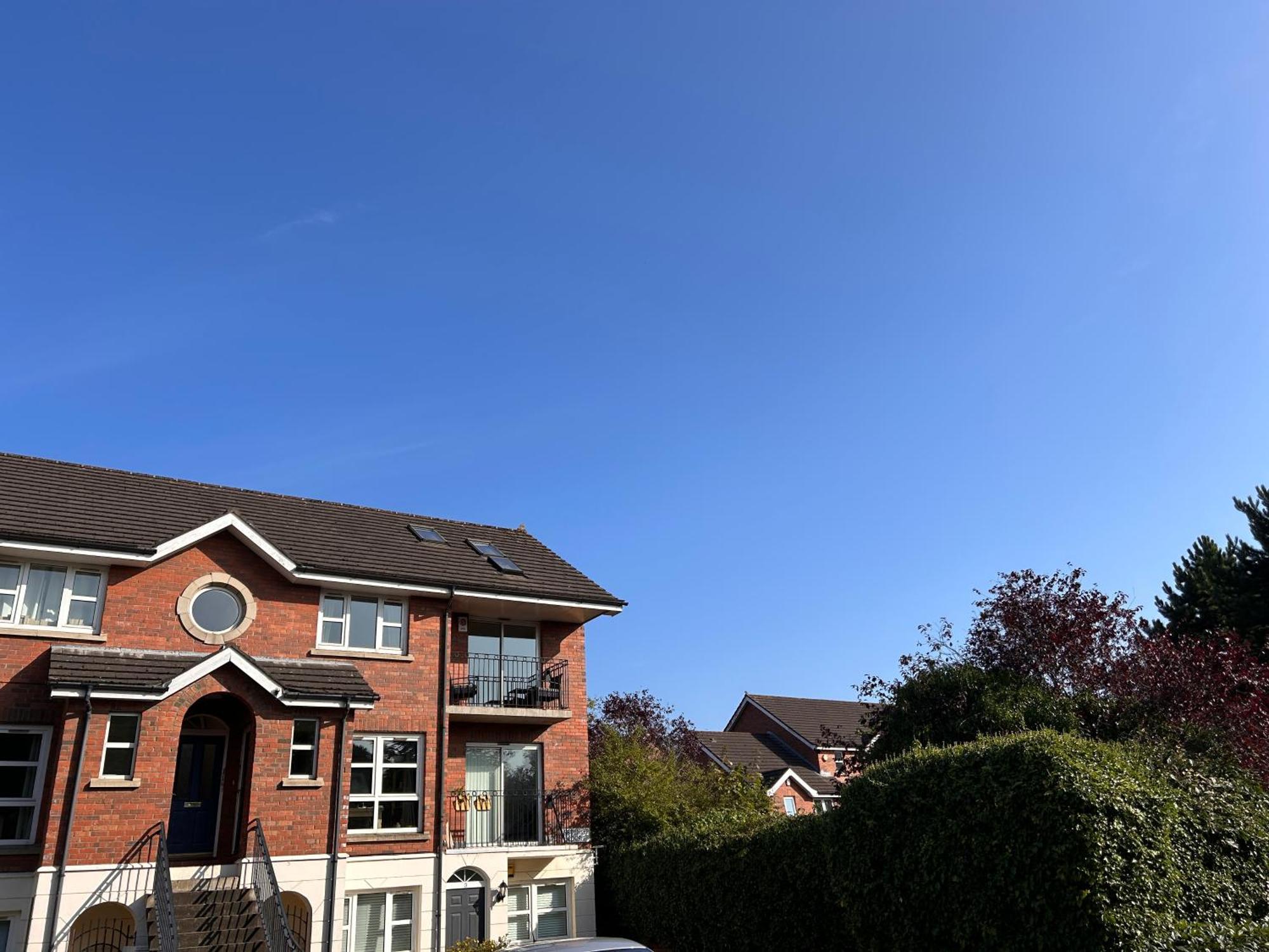 Belfast - Relax & Unwind In Our Skyline Retreat - 3 Bedroom Apartment With Parking Exterior foto